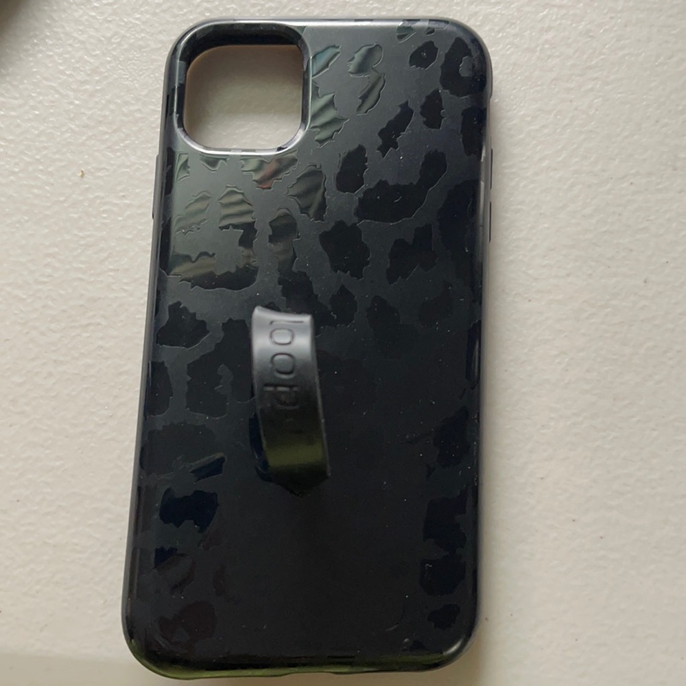 Midnight Leopard Loopy Case